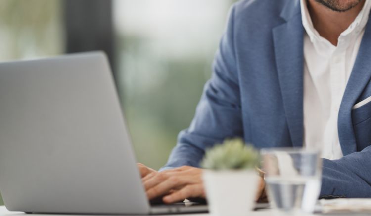 feature-list-img-man-using-laptop People Using Mobile Devices